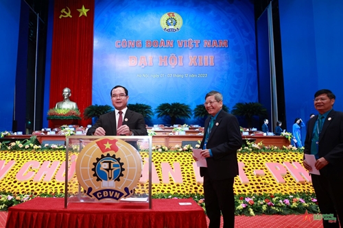 Đại hội XIII Công đoàn Việt Nam bầu Ban Chấp hành Tổng Liên đoàn Lao động Việt Nam khóa XIII